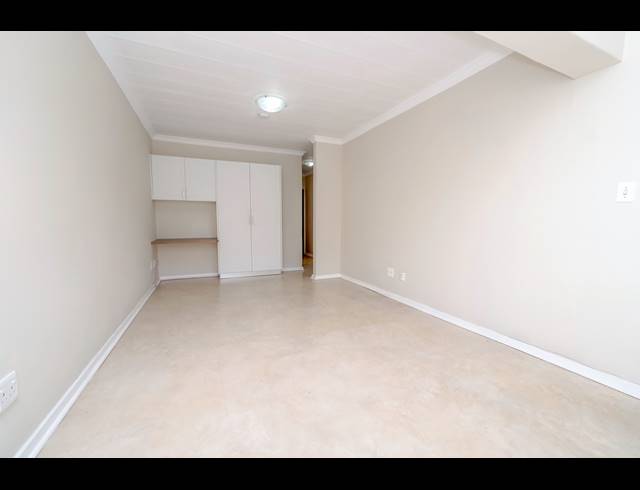 1 BEDROOM RETIREMENT UNIT FOR SALE IN BRYANSTON